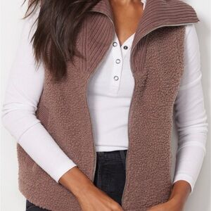 VARLEY Aspen Gilet Vest - size XS in soft taupe